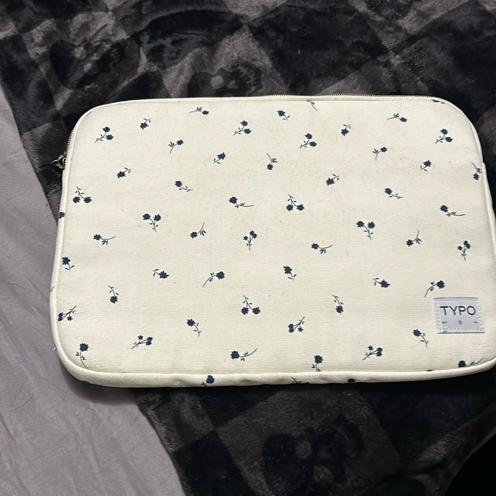 Typo tablet case